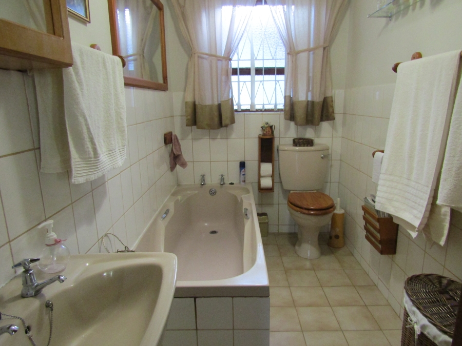 3 Bedroom Property for Sale in Humansdorp Eastern Cape